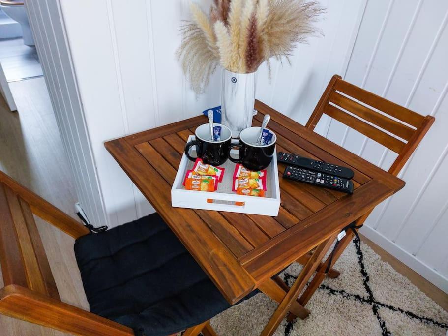 Le Sympathique - Petit Dejeuner, Netflix, Jacuzzi Rouen Esterno foto