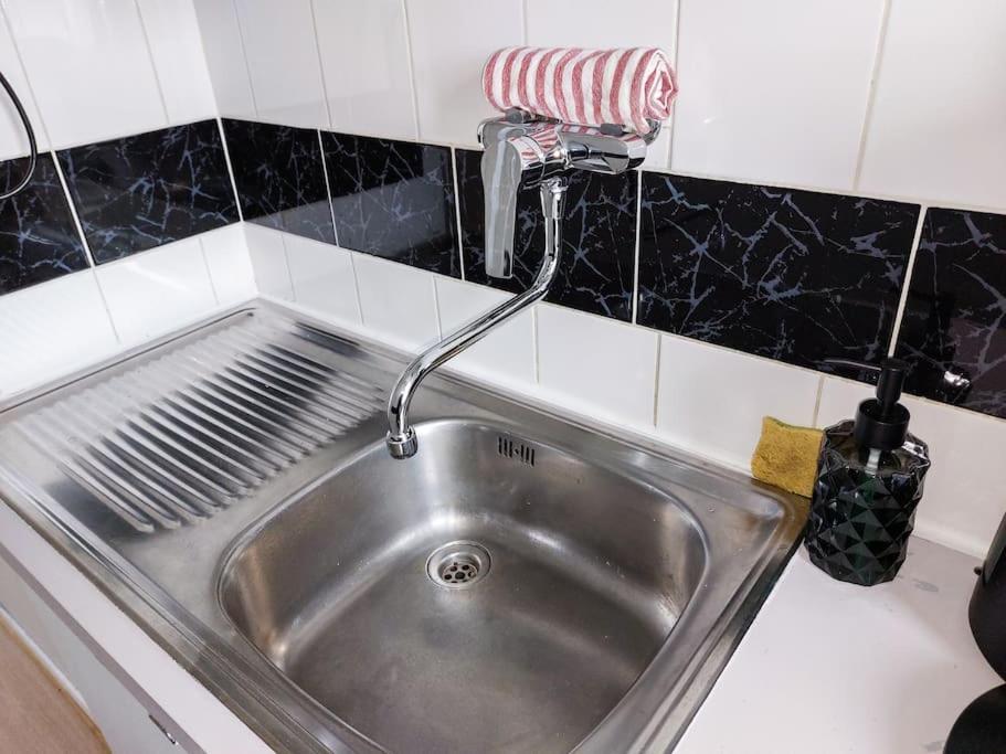 Le Sympathique - Petit Dejeuner, Netflix, Jacuzzi Rouen Esterno foto